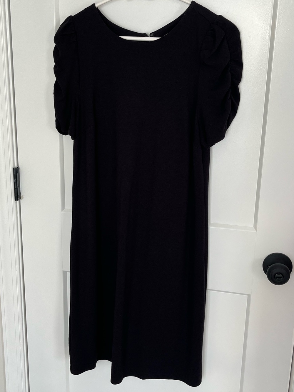 Loft Size 6 Classic Black Puff-Sleeve Women’s Midi Dress Classic Polished Look